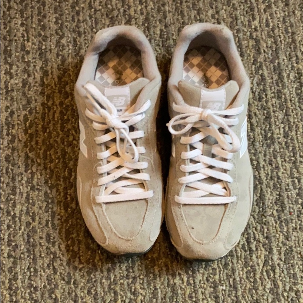 New balance 442 shoes size 5.5